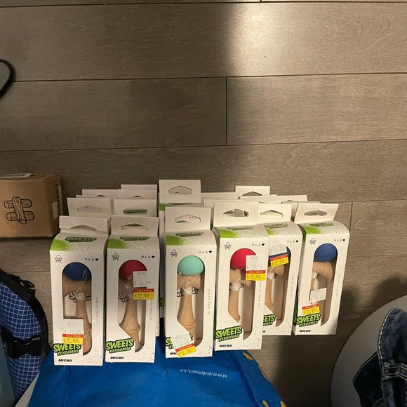 NEW IN BOX! Japanese toys! Terra pills & Kendamas - Picture 5 of 11